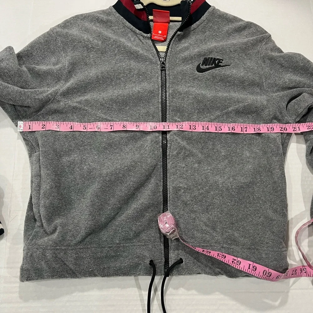 NIKE WOMENS ZIP JACKET (a504)